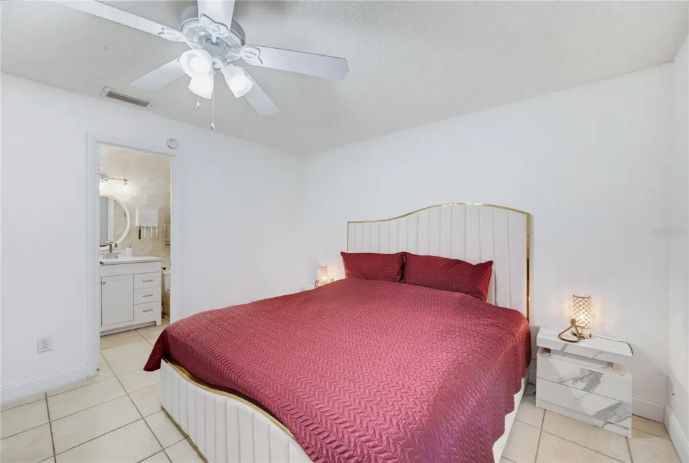 2483 LONG MEADOW WAY Orlando, FL 32817