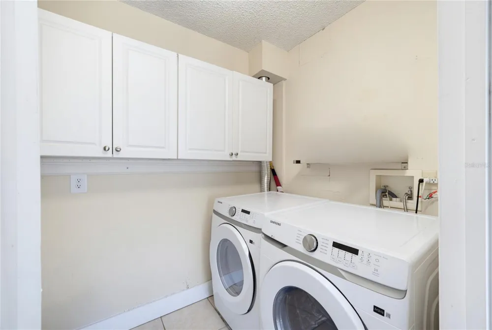 2483 LONG MEADOW WAY Orlando, FL 32817