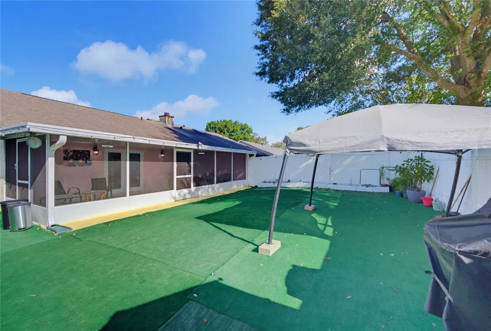 2483 LONG MEADOW WAY Orlando, FL 32817