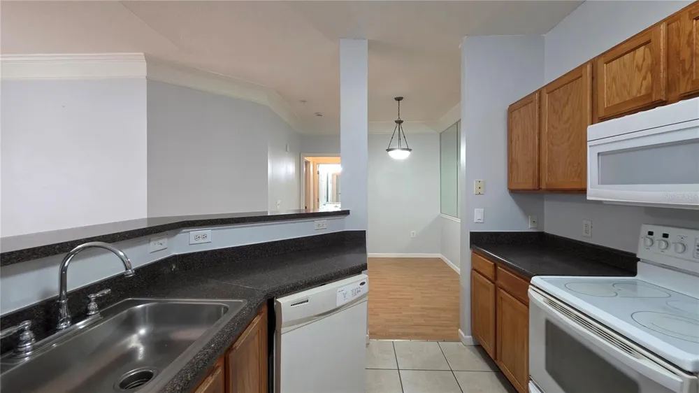 4802 51ST STREET W #1902 Bradenton, FL 34210