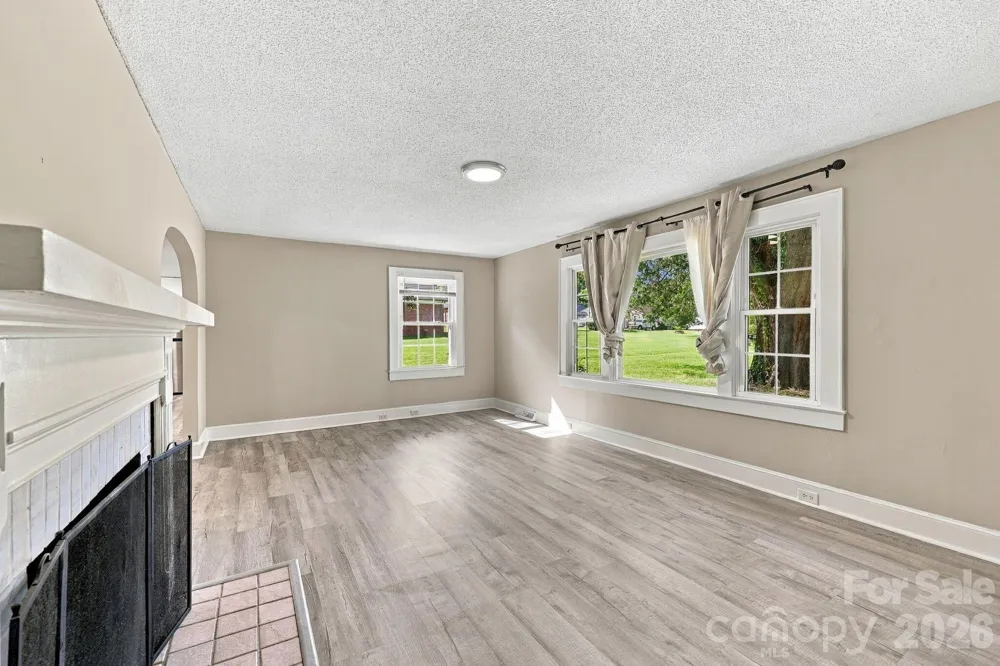 909 Rhode Island Avenue Kannapolis, NC 28083