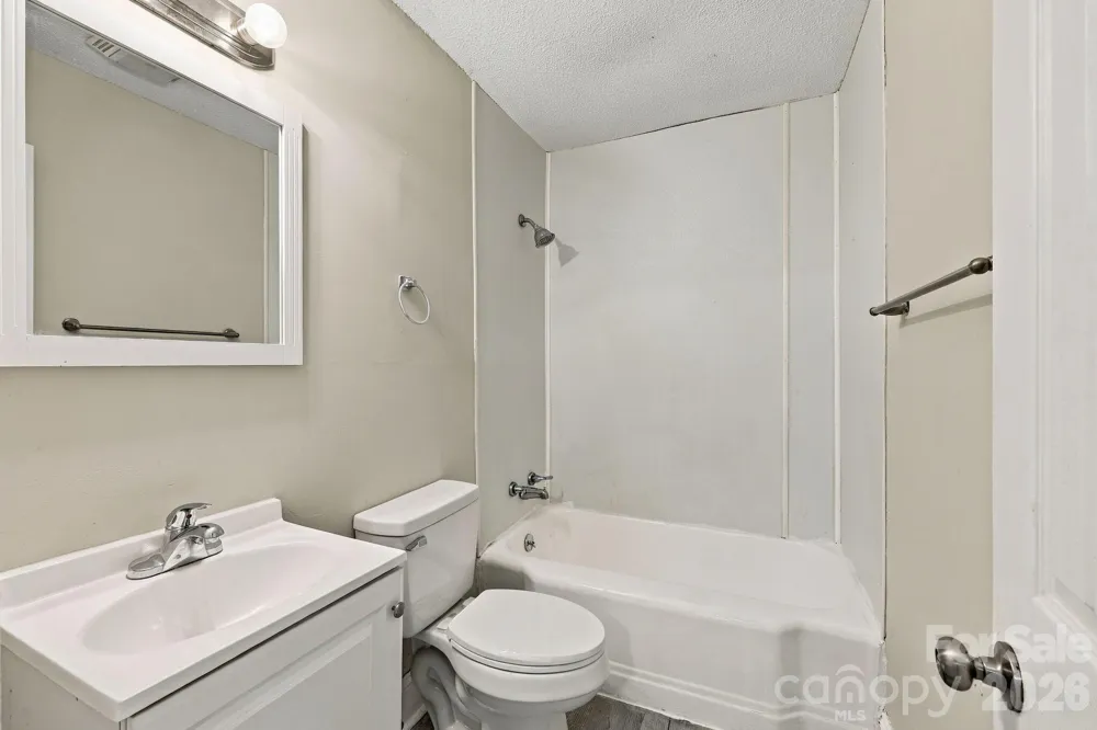 909 Rhode Island Avenue Kannapolis, NC 28083