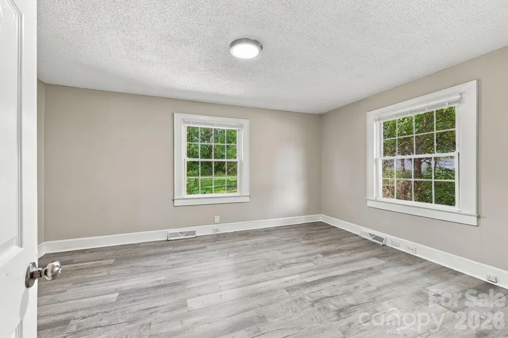 909 Rhode Island Avenue Kannapolis, NC 28083