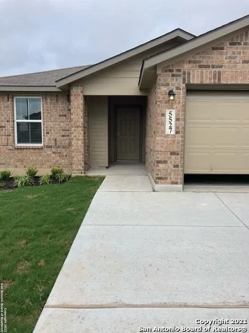 5527 Soothing Water San Antonio, TX 78244