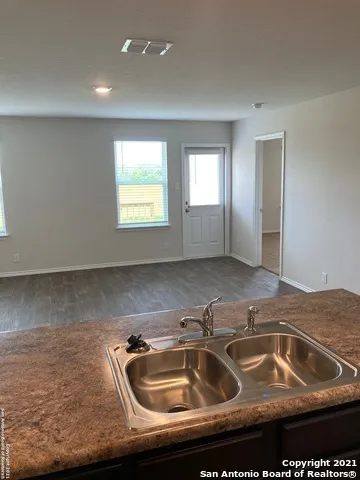 5527 Soothing Water San Antonio, TX 78244