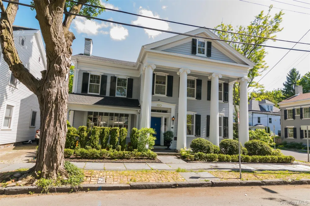 120 Saint James Street Kingston, NY 12401
