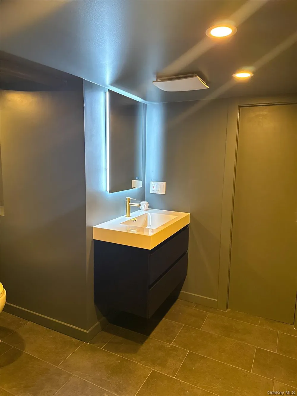 120 Saint James Street Kingston, NY 12401