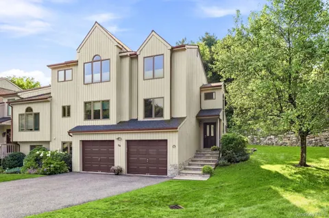 25 Fawn Lane
