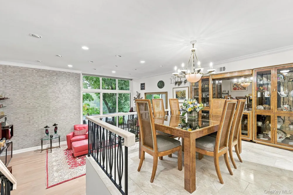 815 Colony Drive Hartsdale, NY 10530