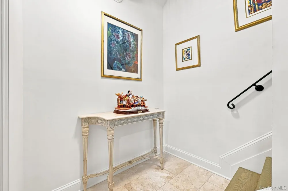815 Colony Drive Hartsdale, NY 10530