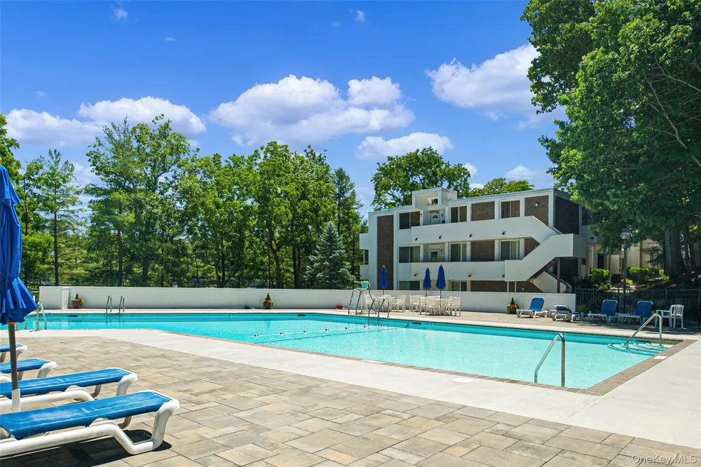 815 Colony Drive Hartsdale, NY 10530