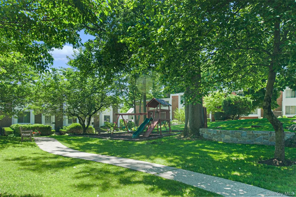 815 Colony Drive Hartsdale, NY 10530