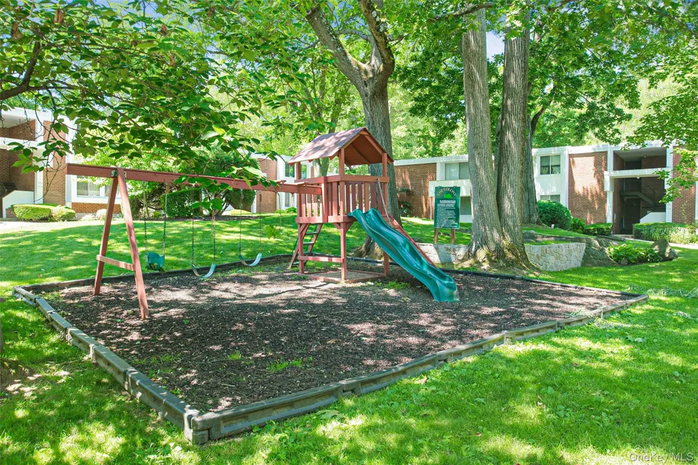 815 Colony Drive Hartsdale, NY 10530