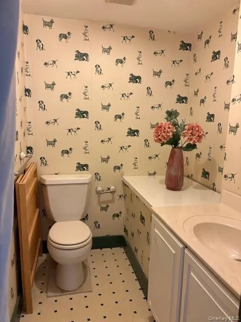 48 Milland Drive Northport, NY 11768