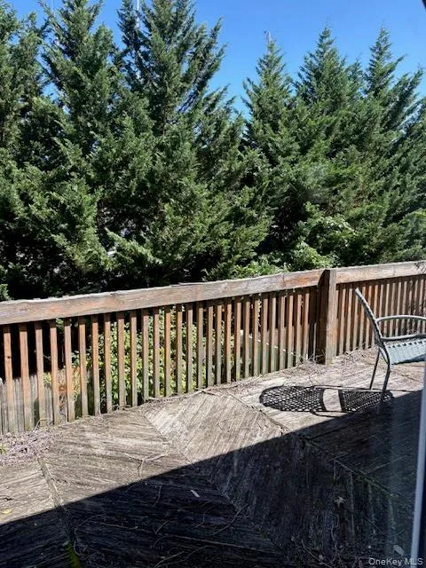 48 Milland Drive Northport, NY 11768