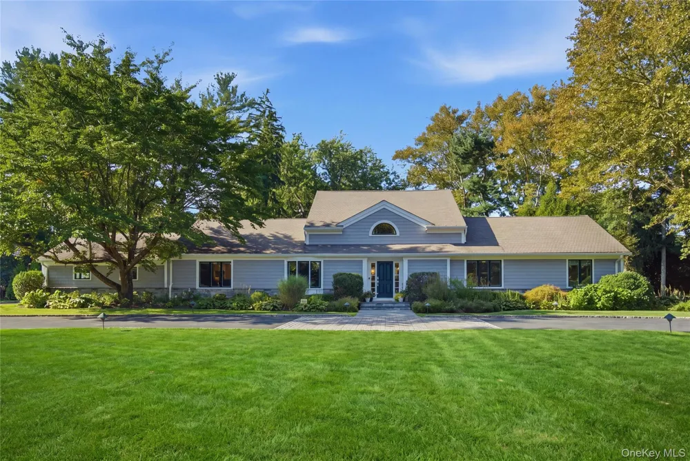 2 Meadow Road Old Westbury, NY 11568
