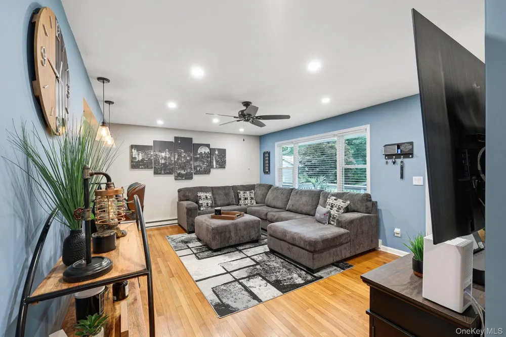 13 Arbutus Street Putnam Valley, NY 10579