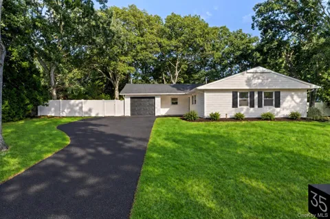 35 Winside Lane