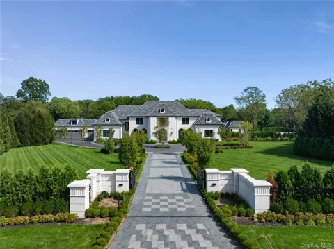 18 Evergreen Way