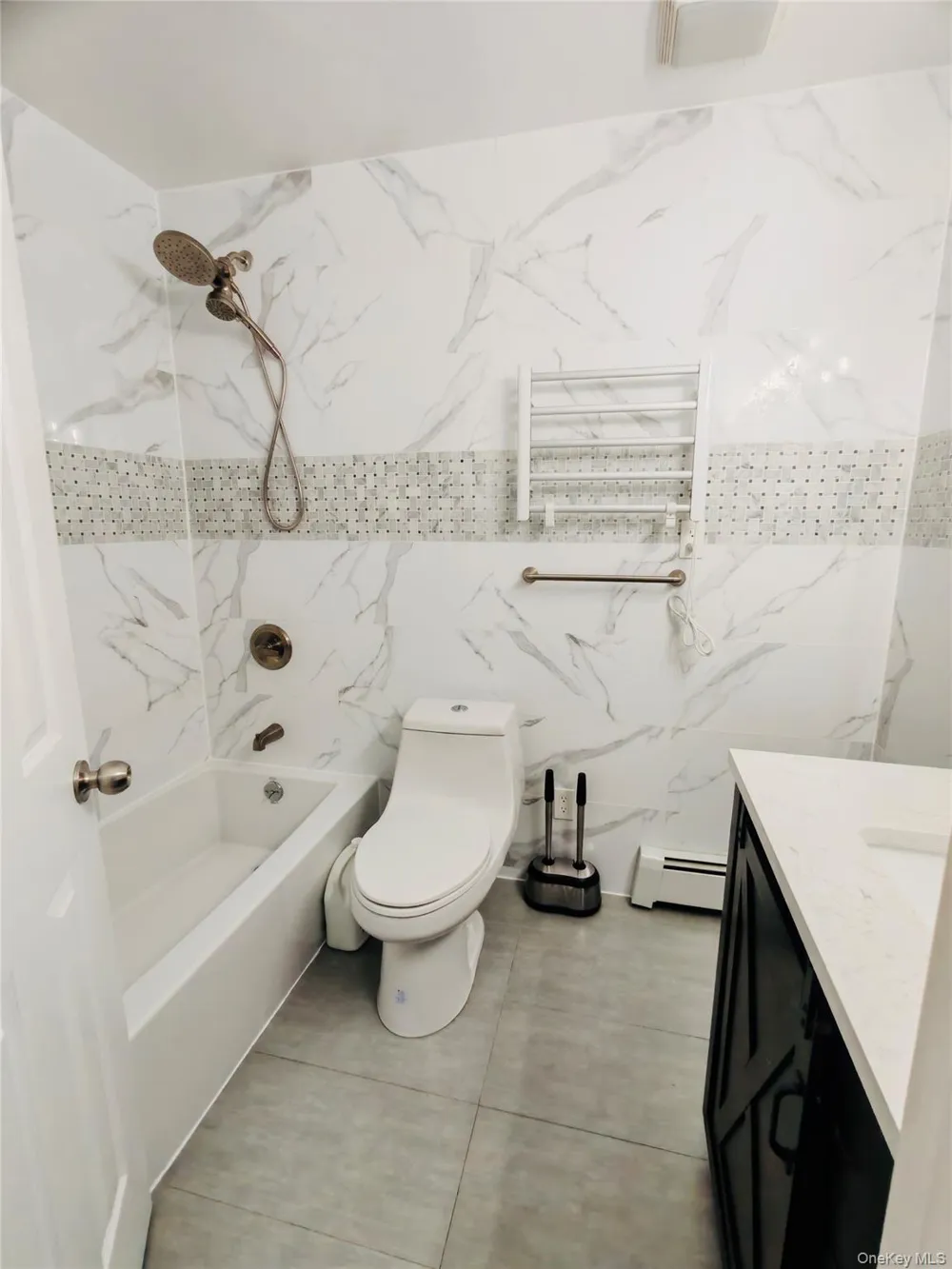 1088 E 73rd Street #3C Brooklyn, NY 11234