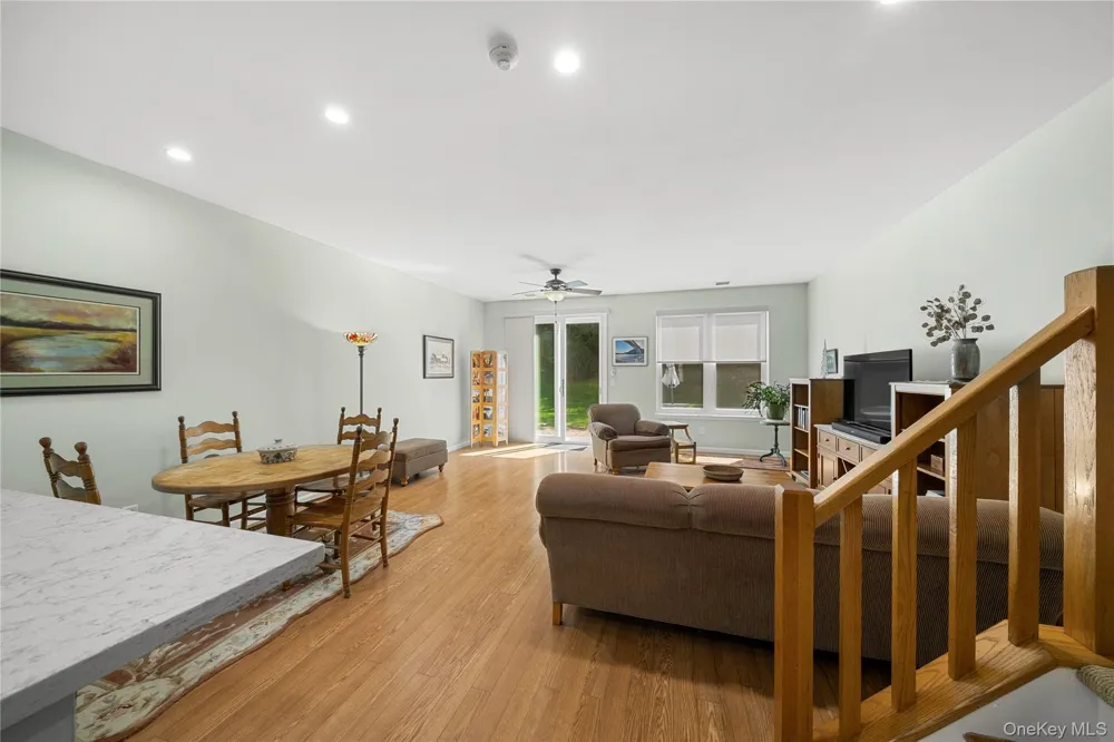 203 Windward Court Port Jefferson, NY 11777