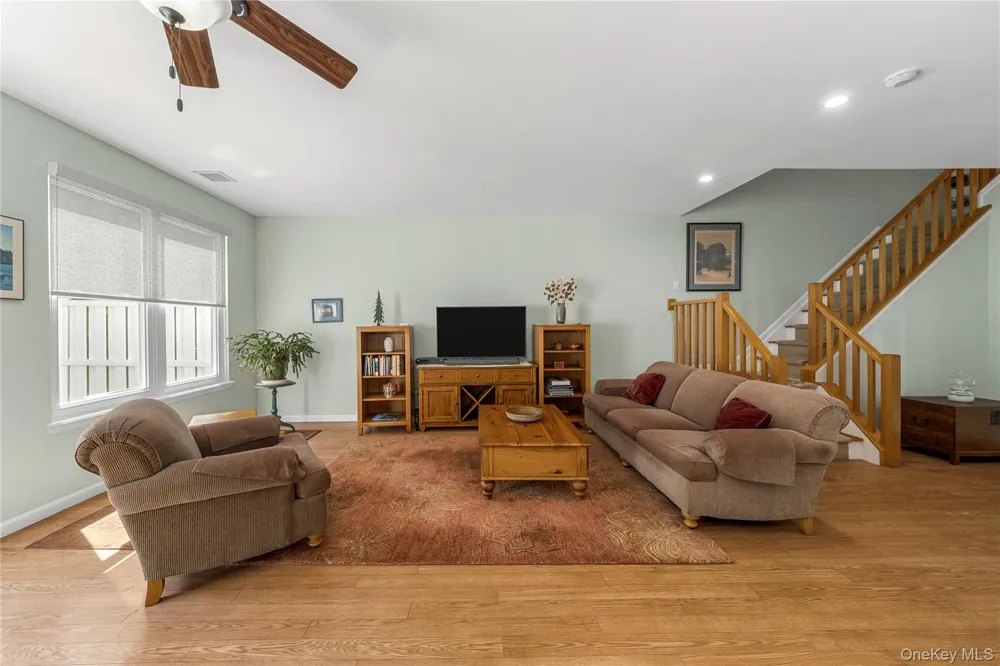 203 Windward Court Port Jefferson, NY 11777