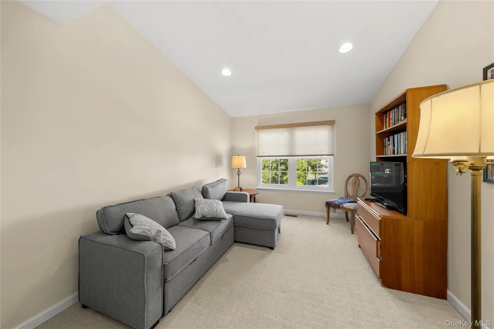 203 Windward Court Port Jefferson, NY 11777