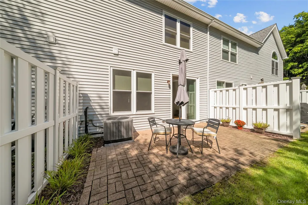 203 Windward Court Port Jefferson, NY 11777