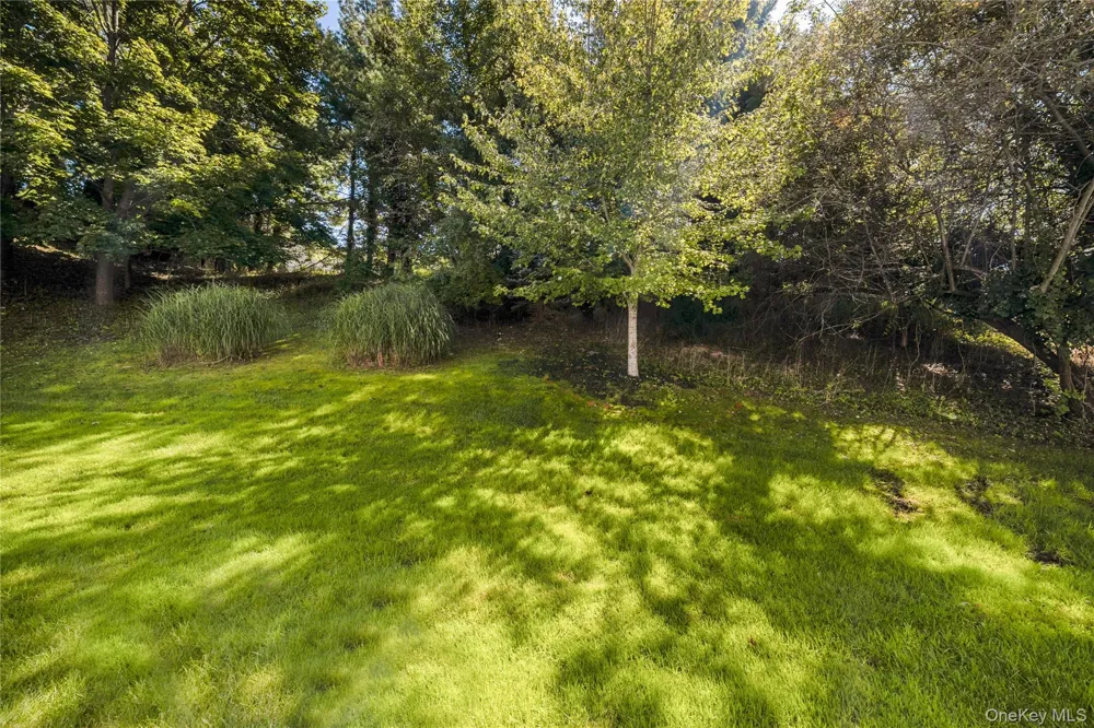 203 Windward Court Port Jefferson, NY 11777