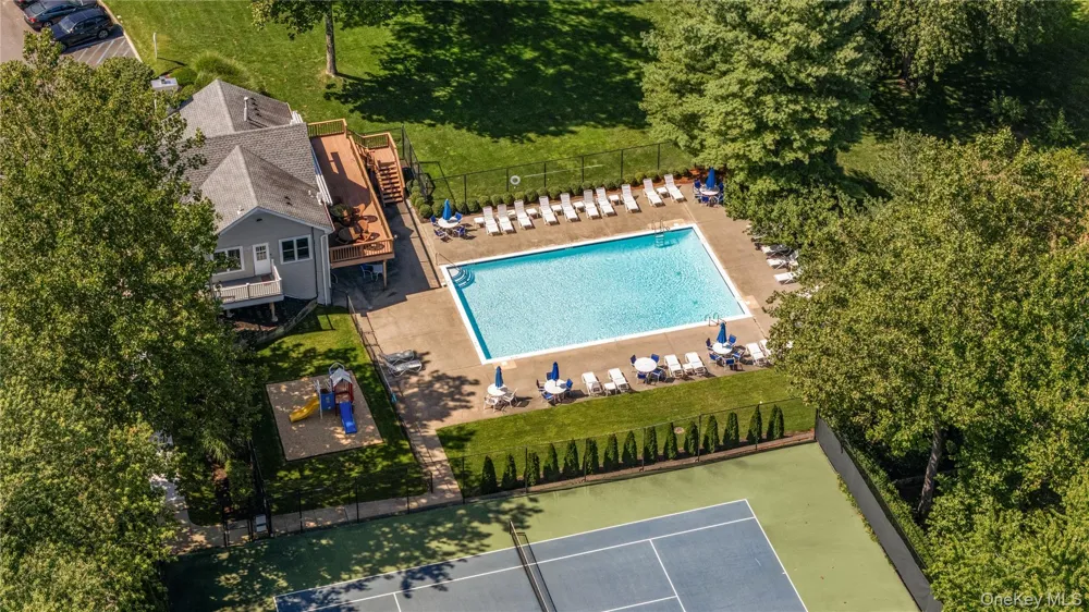 203 Windward Court Port Jefferson, NY 11777