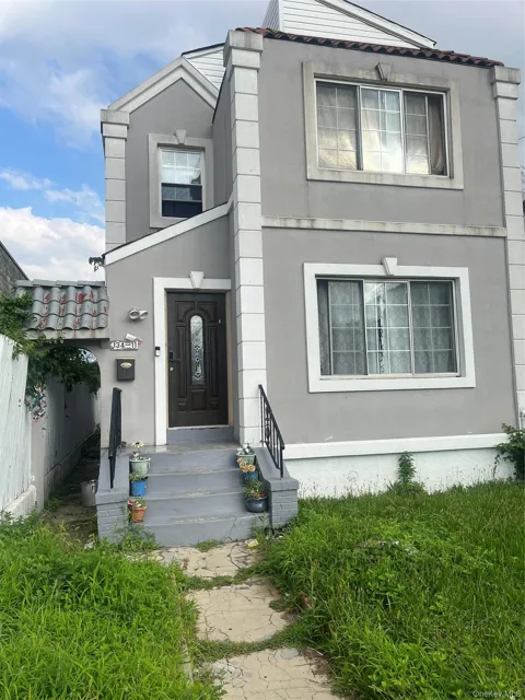 134-11 Francis Lewis Blvd Boulevard