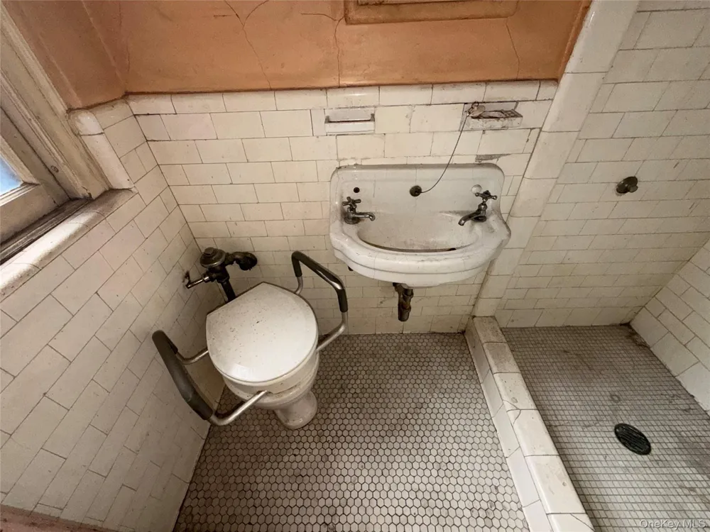 1235 Park Avenue #6D New York (Manhattan), NY 10128
