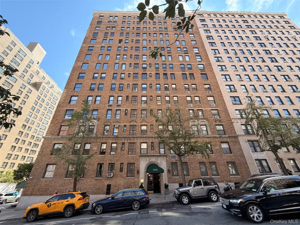 1235 Park Avenue #6D New York (Manhattan), NY 10128