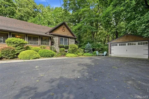2064 Country Road