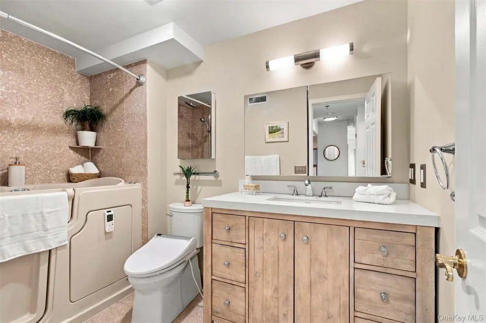 213 Harbor Cove Piermont, NY 10968