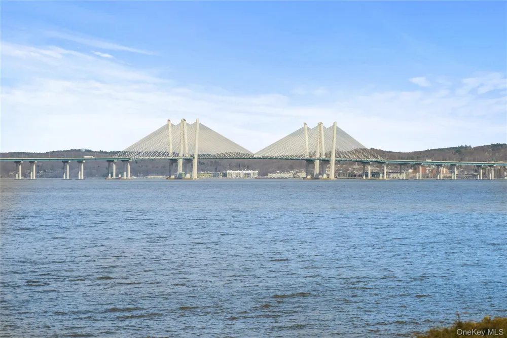 213 Harbor Cove Piermont, NY 10968