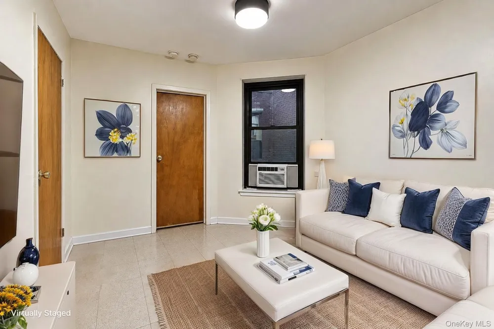 153 West 106th Street #3B New York (Manhattan), NY 10025