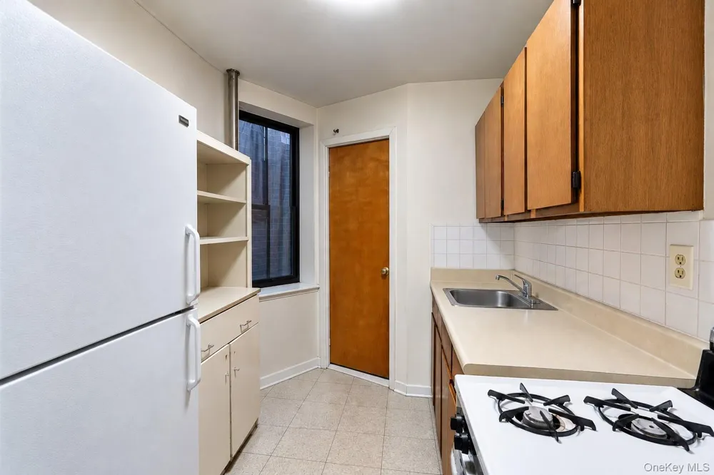 153 West 106th Street #3B New York (Manhattan), NY 10025