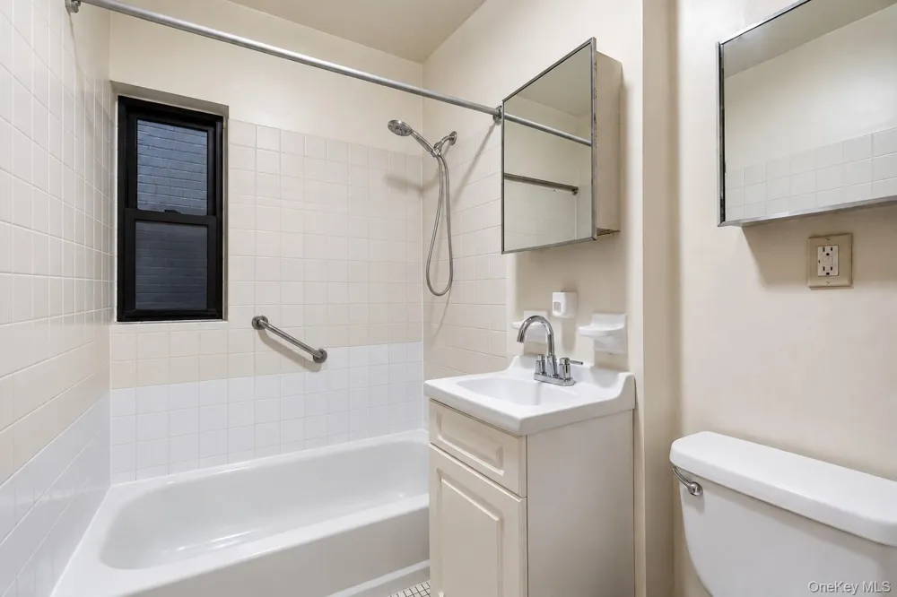 153 West 106th Street #3B New York (Manhattan), NY 10025