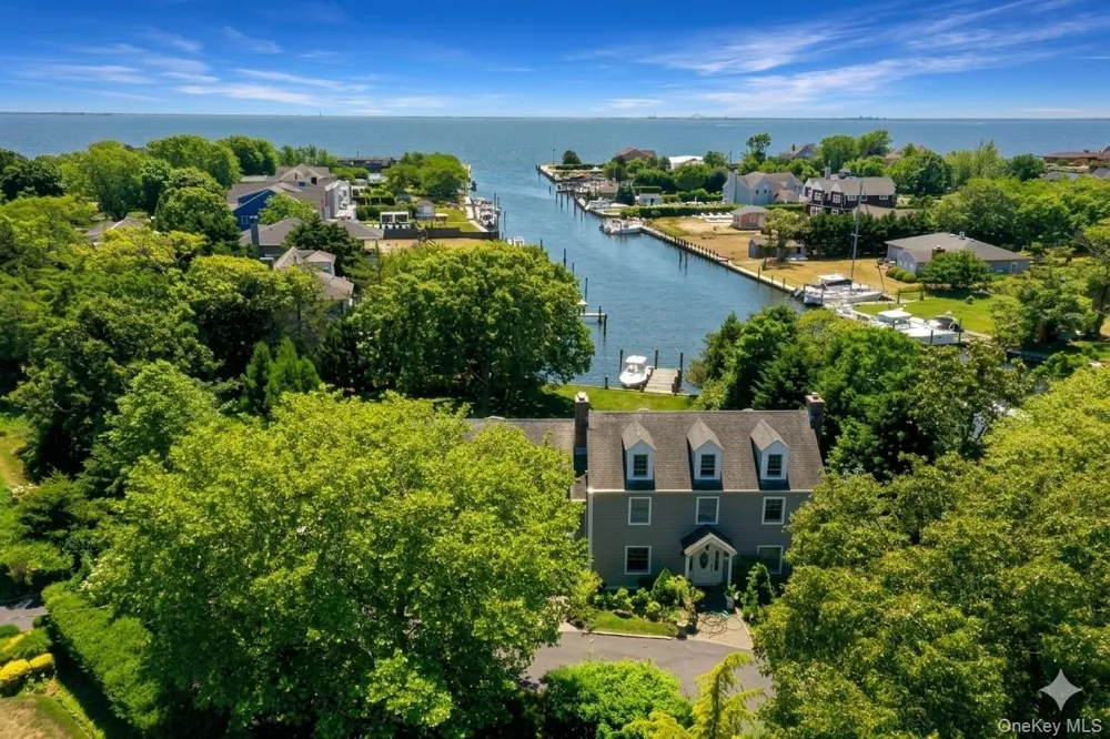 110 Elder Road Islip, NY 11751