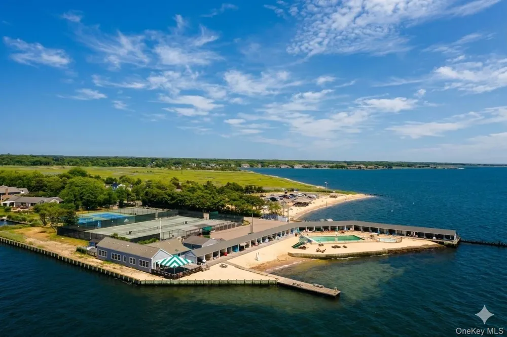 110 Elder Road Islip, NY 11751