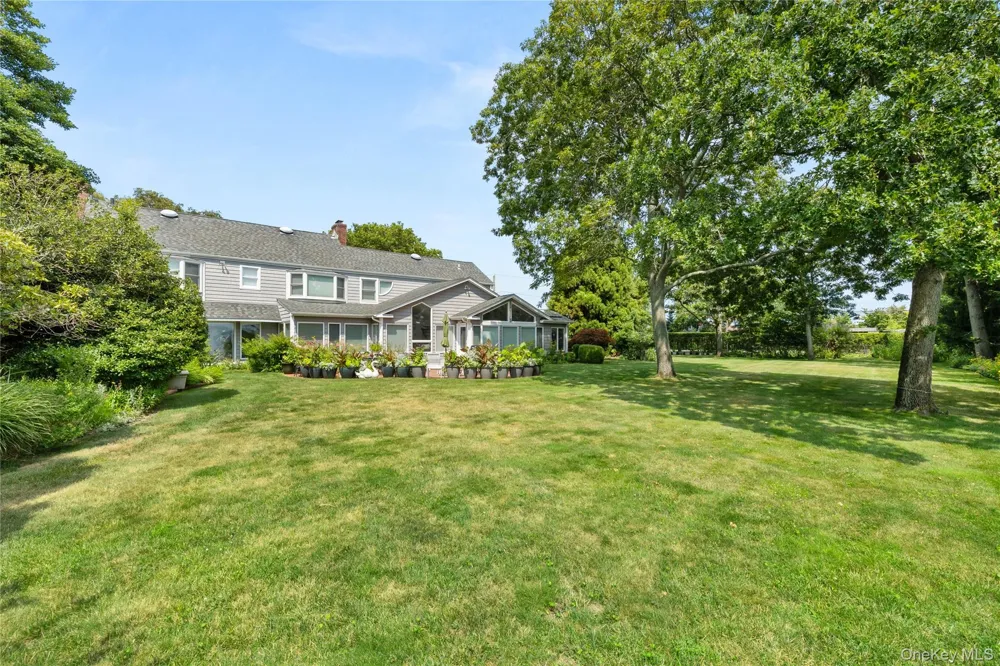 110 Elder Road Islip, NY 11751