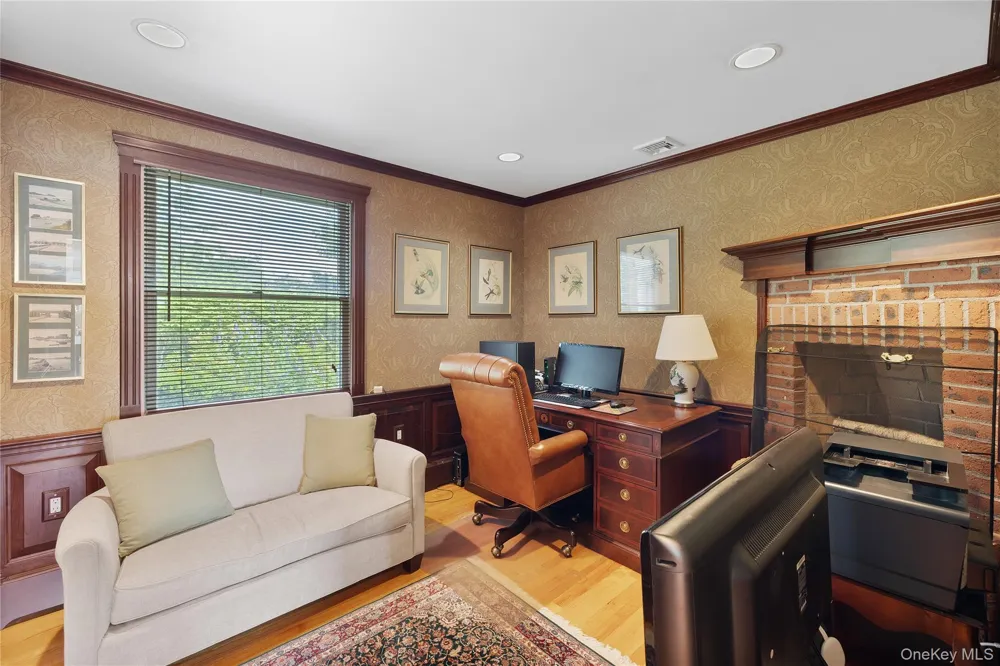 110 Elder Road Islip, NY 11751