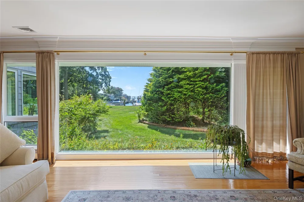 110 Elder Road Islip, NY 11751