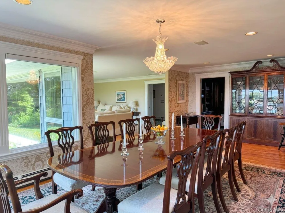 110 Elder Road Islip, NY 11751