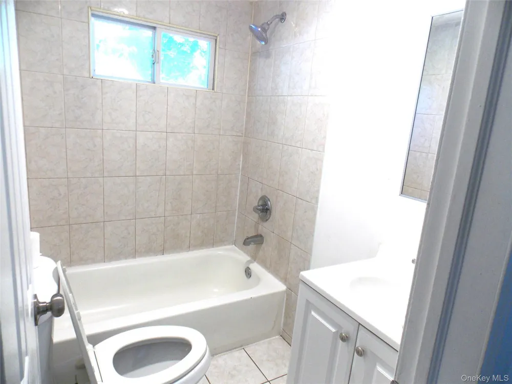 173 Ferndale Boulevard Islip, NY 11751