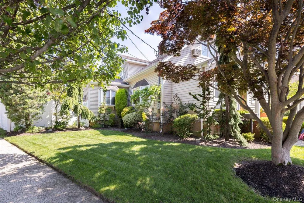 714 Wyckoff Avenue Bellmore, NY 11710