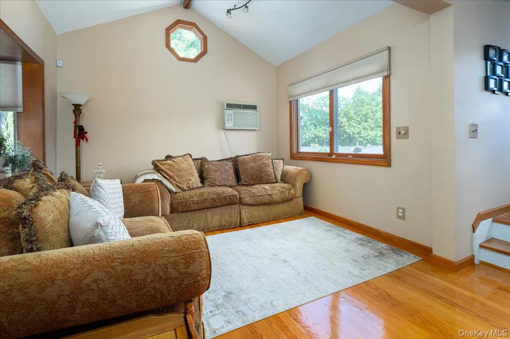 714 Wyckoff Avenue Bellmore, NY 11710