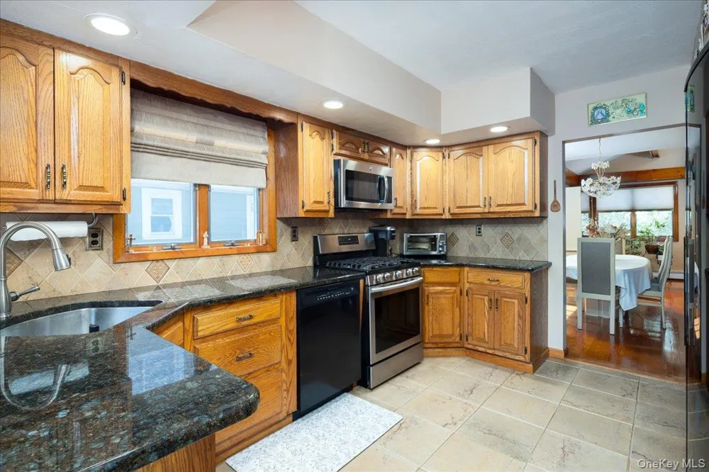 714 Wyckoff Avenue Bellmore, NY 11710