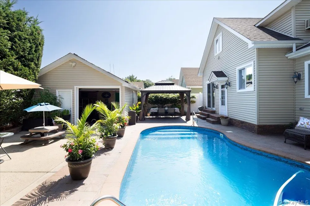 714 Wyckoff Avenue Bellmore, NY 11710